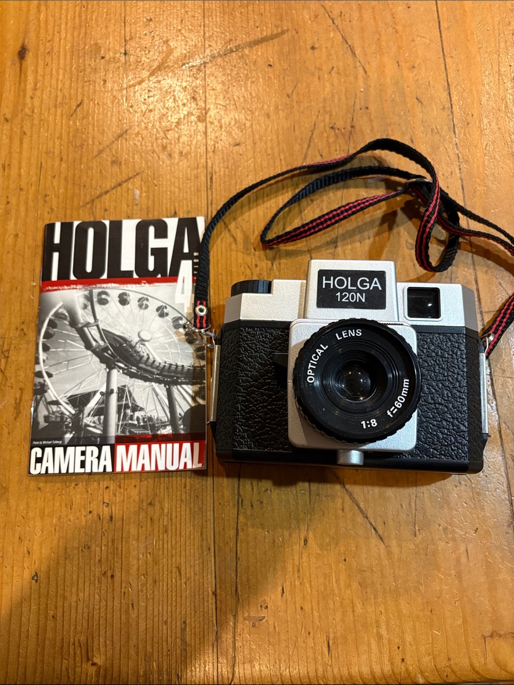 Olga 120N Medium Format Film Camera - Black/Silver